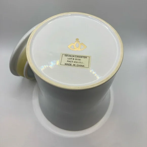 Gevalia Kaffe White w/Gold Trim Handmade Fine Ceramic Ware Coffee
Canister - Picture 9 of 9